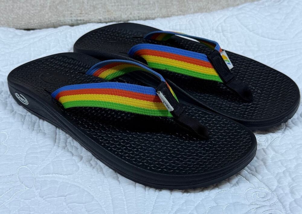 Chaco Women's 9 Black Rainbow Strap Easy Living Flip Flop Sandals Comfort Shoes